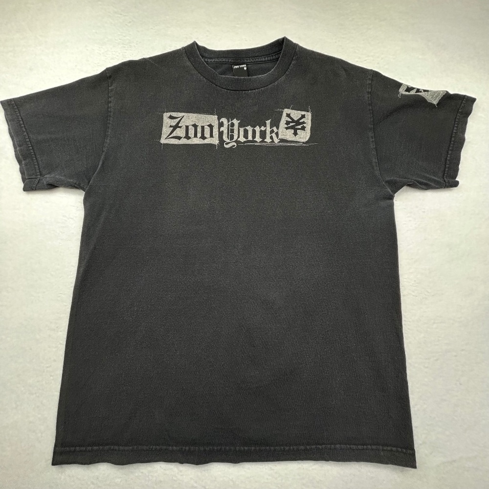 Zoo York VINTAGE Y2K Men's Graphic T-shirt Black Medium 8/10 fade